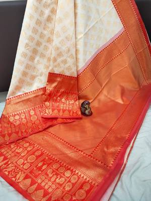 Off white red silk blend banarasi saree with unstitched blouse piece 3