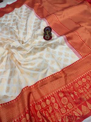 Off white red silk blend banarasi saree with unstitched blouse piece 3