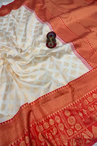 Off white red silk blend banarasi saree with unstitched blouse piece