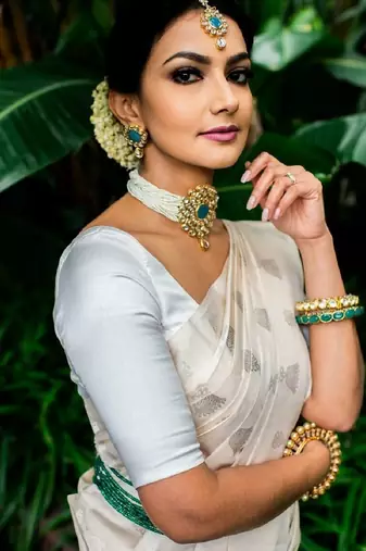 White soft silk blend banarasi jacuard work designer party wear saree with unstitched blouse piece