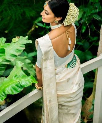 White silk blend banarasi saree with unstitched blouse piece 3