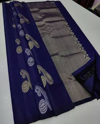 Blue silk blend banarasi saree with unstitched blouse piece 2