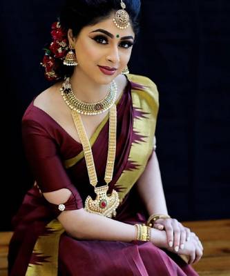 Maroon silk blend banarasi saree with unstitched blouse piece 1