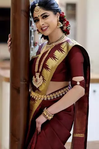 Maroon silk blend banarasi saree with unstitched blouse piece