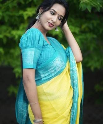 Yellow rama silk blend banarasi saree with unstitched blouse piece 3