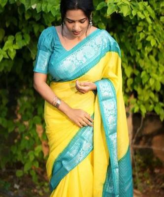 Yellow rama silk blend banarasi saree with unstitched blouse piece 5