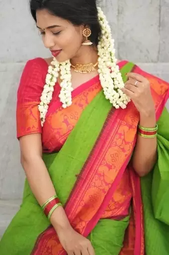 Parrot pink silk blend banarasi saree with unstitched blouse piece