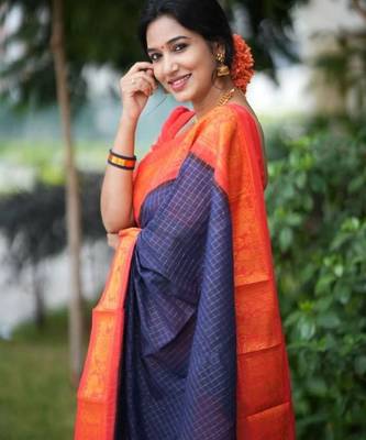 Blue red silk blend banarasi saree with unstitched blouse piece 1