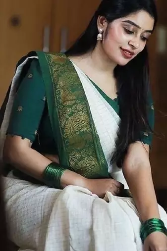 White green silk blend banarasi saree with unstitched blouse piece