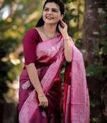 White pink silk blend banarasi saree with unstitched blouse piece