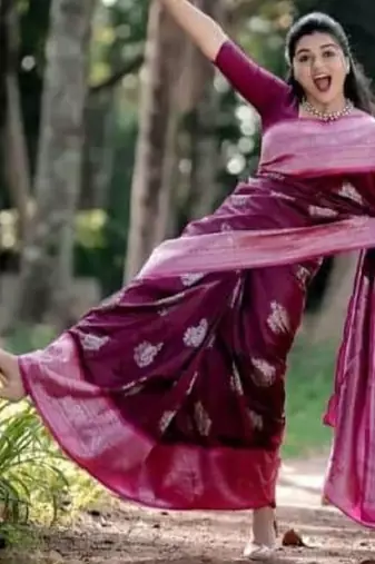 White pink silk blend banarasi saree with unstitched blouse piece