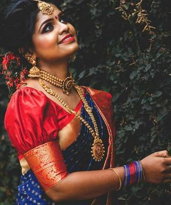 Blue red silk blend banarasi saree with unstitched blouse piece 4