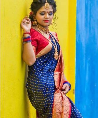 Blue red silk blend banarasi saree with unstitched blouse piece 5