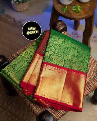 Green red silk blend banarasi saree with unstitched blouse piece 2