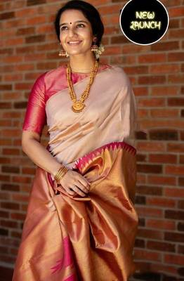 Off white pink silk blend banarasi saree with unstitched blouse piece 1