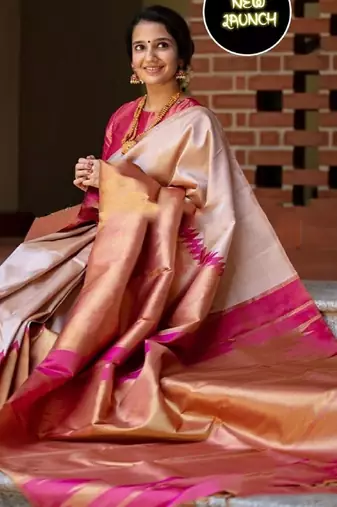 Off white pink silk blend banarasi saree with unstitched blouse piece