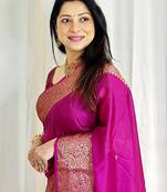 Pink silk blend banarasi saree with unstitched blouse piece