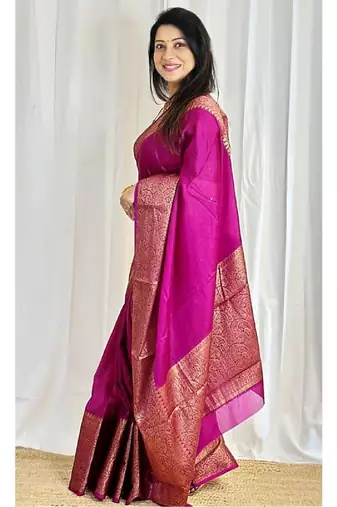 Pink silk blend banarasi saree with unstitched blouse piece