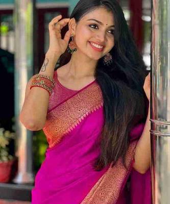 Pink silk blend banarasi saree with unstitched blouse piece 1