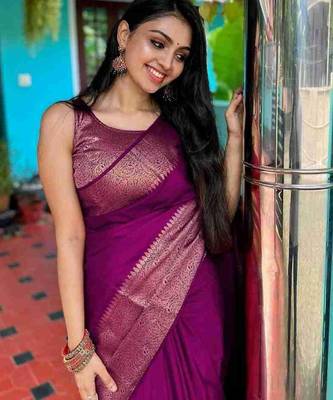 Wine silk blend banarasi saree with unstitched blouse piece 2