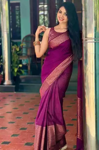 Wine silk blend banarasi saree with unstitched blouse piece