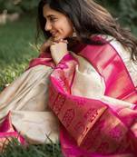 Off white pink silk blend banarasi saree with unstitched blouse piece