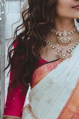 White pink silk blend banarasi saree with unstitched blouse piece