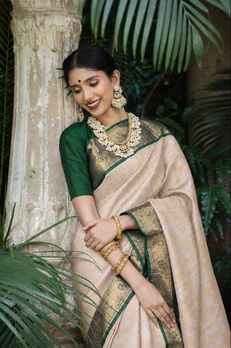 Green white silk blend banarasi saree with unstitched blouse piece