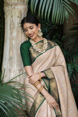 Green white silk blend banarasi saree with unstitched blouse piece 1