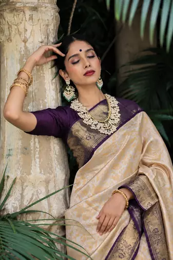 Wine white silk blend banarasi saree with unstitched blouse piece