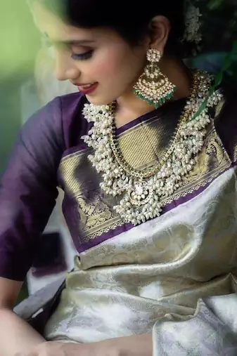 Wine white silk blend banarasi saree with unstitched blouse piece