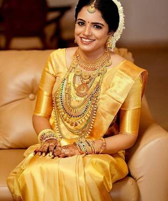 Yellow silk blend banarasi saree with unstitched blouse piece 2