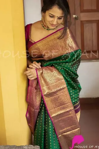 Green pink silk blend banarasi saree with unstitched blouse piece