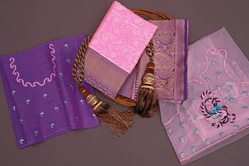 Pink blue silk blend banarasi saree with unstitched blouse piece 3