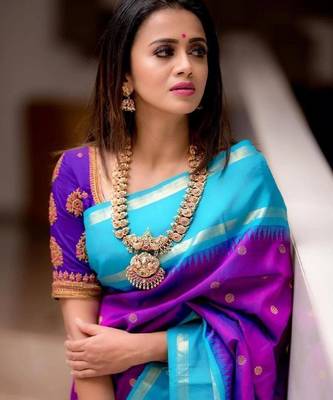 Wine rama silk blend banarasi saree with unstitched blouse piece 3