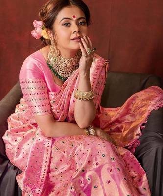 Pink silk blend banarasi saree with unstitched blouse piece 1