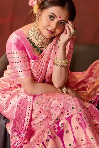 Pink silk blend banarasi saree with unstitched blouse piece