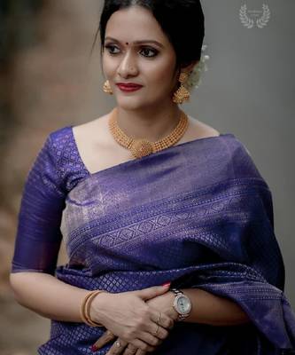 Blue silk blend banarasi saree with unstitched blouse piece 1