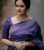 Blue silk blend banarasi saree with unstitched blouse piece