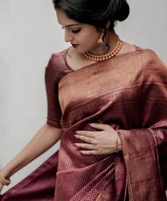 Maroon silk blend banarasi saree with unstitched blouse piece 2