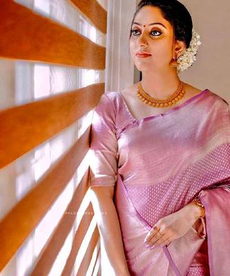 Pink silk blend banarasi saree with unstitched blouse piece 3