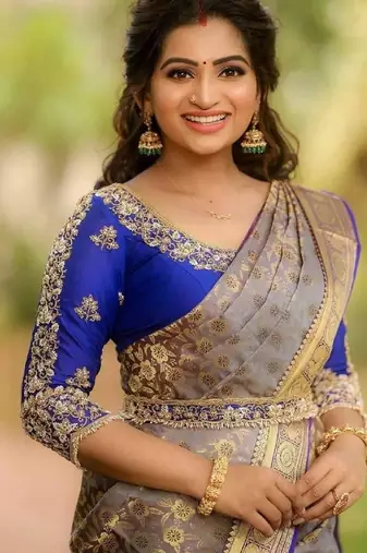 Grey blue silk blend banarasi saree with unstitched blouse piece