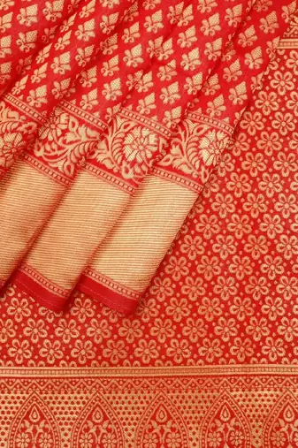 Red silk blend banarasi saree with unstitched blouse piece