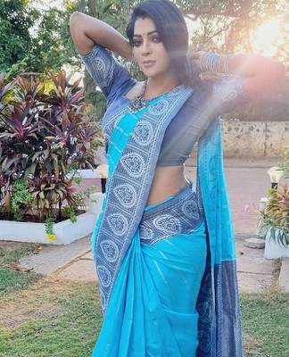 Blue rama silk blend banarasi saree with unstitched blouse piece 2