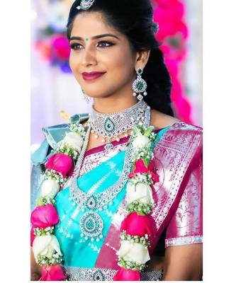 Wine rama silk blend banarasi saree with unstitched blouse piece 2