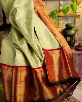 Light green red silk blend banarasi saree with unstitched blouse piece 5