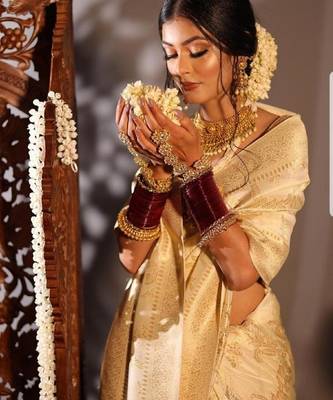 Off white silk blend banarasi saree with unstitched blouse piece 2