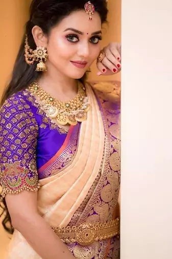 Peach purple silk blend banarasi saree with unstitched blouse piece