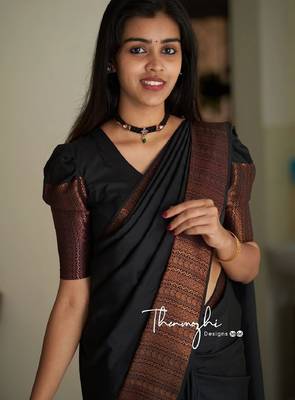 Black silk blend banarasi saree with unstitched blouse piece 1