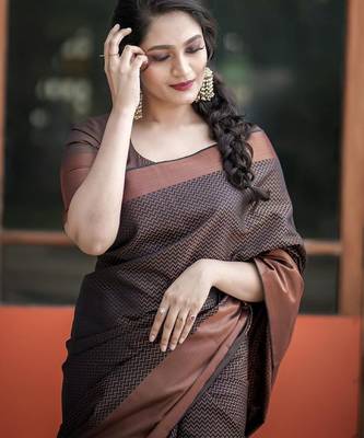 Brown silk blend banarasi saree with unstitched blouse piece 3